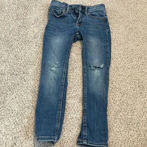 GAP Kids Distressed Skinny Jean, 6